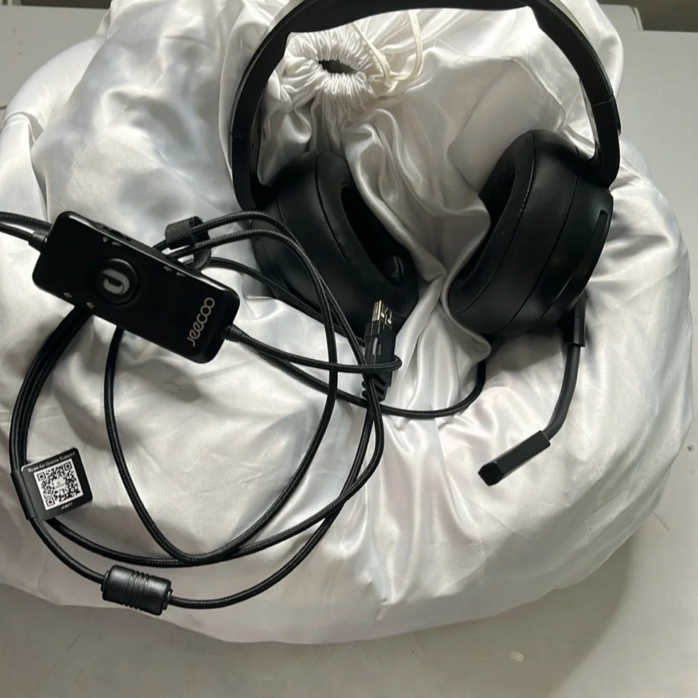 JeeCoo Black Gaming Headset with Microphone